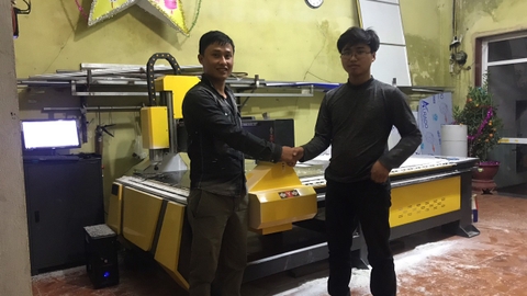 Quảng cáo Vinh Anh - Máy cắt CNC Router
