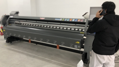 Quảng cáo Hải Long - Máy in bạt Taimes T5