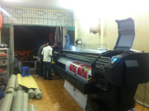 Anh Hiếu quảng cáo - Máy in bạt quảng cáo