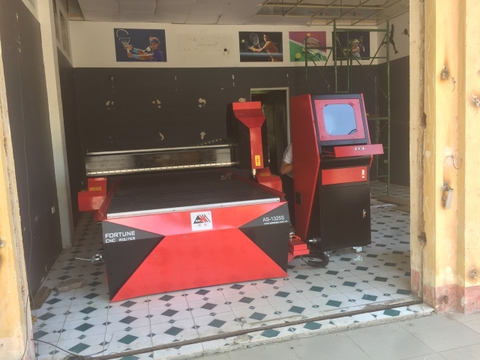 Anh Hiếu quảng cáo Thái Sơn - Máy cắt CNC 1325