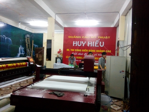 Quảng cáo mỹ thuật Huy Hiếu - Máy cắt CNC