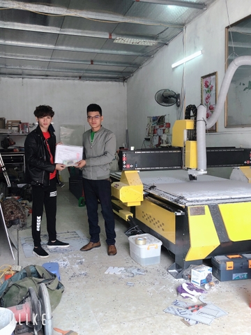 Quảng cáo Hoàng Long - Máy cắt CNC 1325 Router