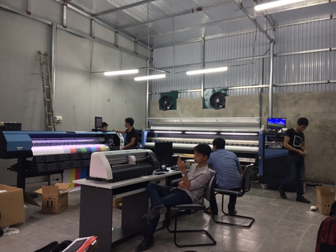 Công ty TNHH TM quảng cáo và truyền thông Liên Việt - Máy in bạt, máy in decal