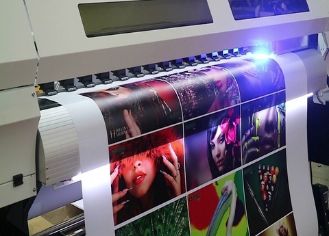 Đặc điểm và ứng dụng thực tế của công nghệ in dùng mực UV
