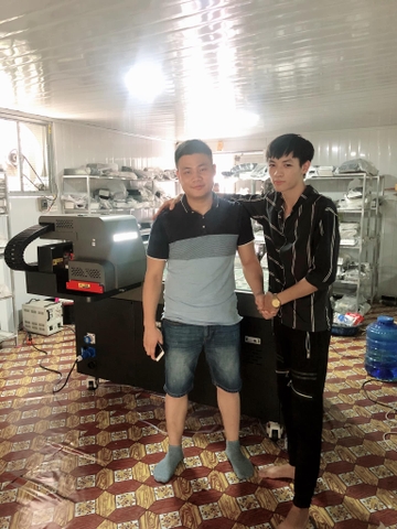 Ninh Bình Bùi Công Tuyển - Máy in uv 6090