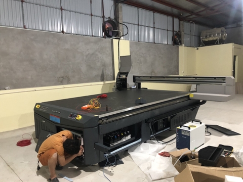 Phú Thọ Công ty TNHH Quảng cáo và nội thất QNQ Việt Nam - máy uv phẳng 2030