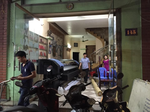 Quảng cáo Lan Thuyên - Máy in quảng cáo khổ lớn