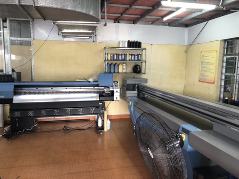 Quảng cáo Phương Đông - Máy in uv 2513, máy in hifi