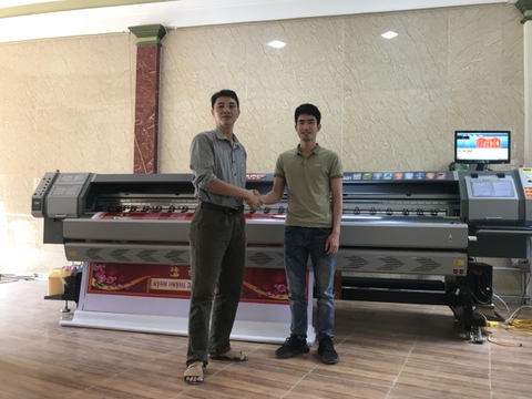 Quảng cáo Sao Khuê - Máy in bạt Taimes T5