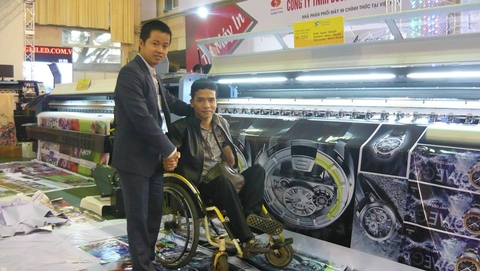 Công ty TNHH quảng cáo Quang Minh - Máy in bạt