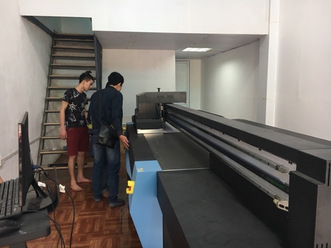 Công ty TNHH quảng cáo và thương mại Tân Hà Thành - Máy in uv 2513