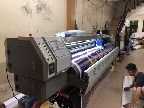 Anh Quỳnh quảng cáo Thái Bình Dương - Máy in bạt Taimes T5