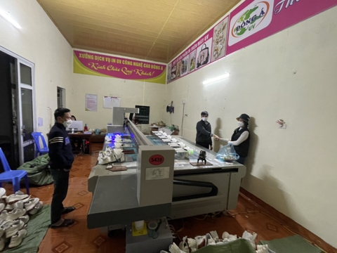 Hà Nam Anh Đức- Máy in UV giày