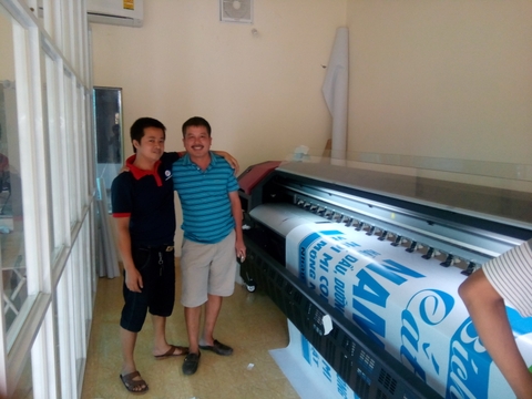 Quảng cáo Việt Nam Xanh - Máy in bạt khổ 3m2