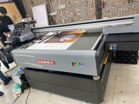Máy In UV Hybrid Taimes TF-1361: Giải Pháp 2-In-1 Tối Ưu Cho Xưởng In