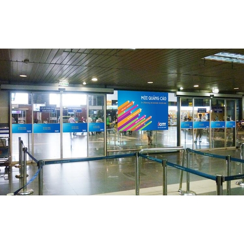 Decal dán kính - Sảnh công cộng  AB tầng 1, nhà ga T1