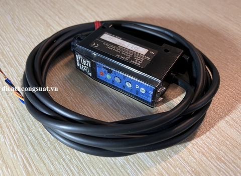Bộ khuếch đại cảm biến quang Keyence PS2-61P