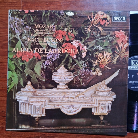 Rondo In D, K.485 / Sonata In A, K.331 / Fantasia In C Minor, K.475 / Chaconne In D Minor