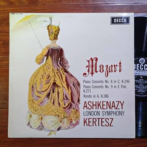 Piano Concerto No. 8 In C, K.246 / Piano Concerto No. 9 In E Flat, K.271 / Rondo In A, K.386
