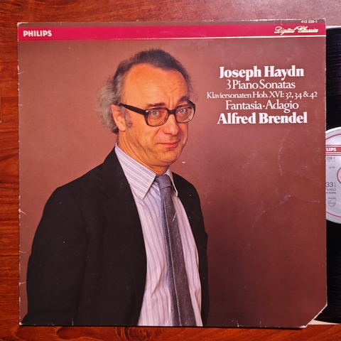 3 Piano Sonatas (Hob. XVI: 32, 34 & 42) / Fantasia ∙ Adagio
