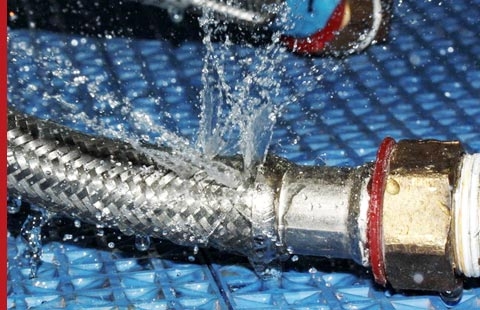 Khi Nào Cần Thay Một Ống Nối Mềm Inox Mới?