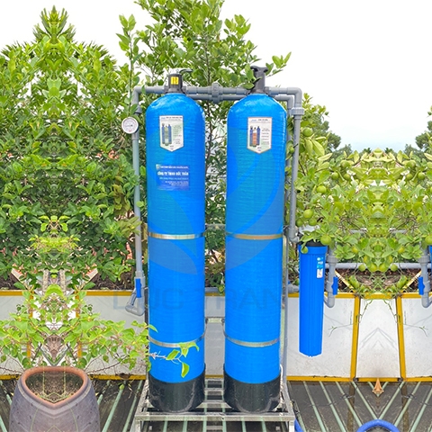 Lắp bộ lọc nước sinh hoạt cho khách ở Hội An ngày mưa