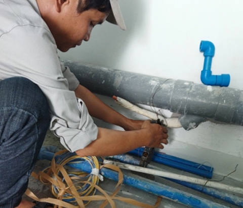 Thay thế thiết bị, tẩy đường ống, vệ sinh màng khu công nghệ cao