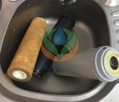 Thay thế lõi lọc nước: Nâng cao chất lượng nước cho gia đình