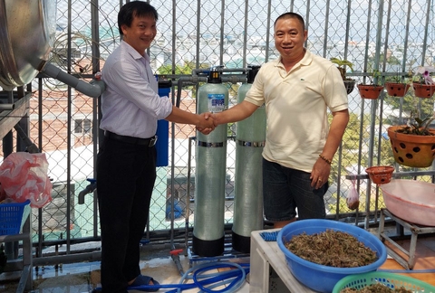 Nước Tưới Hoa Lan Và Cuộc Sống!