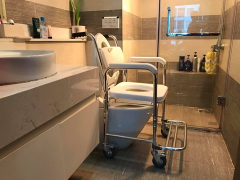 GHẾ BÔ-XE LĂN-GHẾ TẮM-GHẾ NGỒI