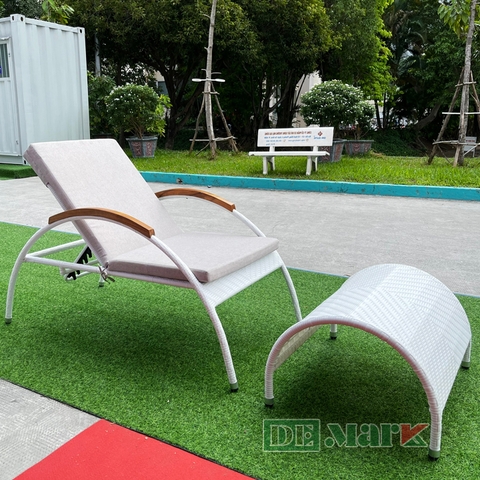 Ghế Hồ Bơi Nhựa Giả Mây MT434