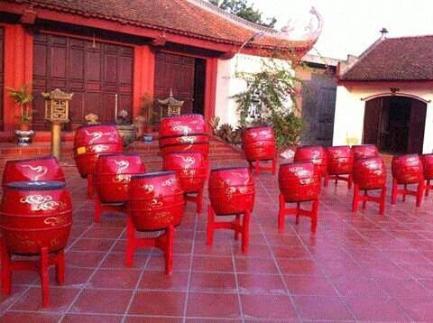 TRỐNG TRƯỜNG HỌC