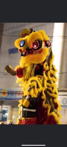 MẪU LÂN MIỆNG DẢNH MÀU VÀNG