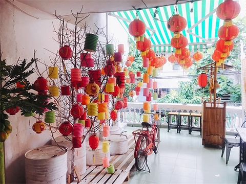 Bí quyết trang trí tết phòng khách đơn giản chỉ với điều này