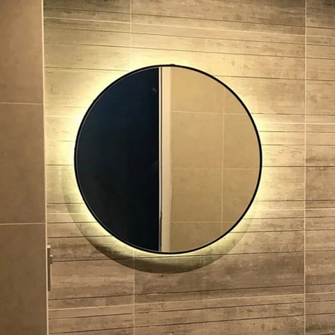 Gương led hắt chân