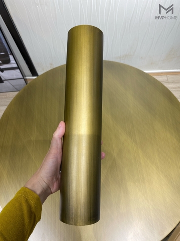 Bàn trà inox xước - toàn khung bằng inox tăng thêm sự ổn định và bền bỉ