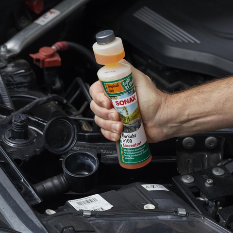 Nước rửa kính lái đậm đặc 250ml, nước rửa kính ô tô - Sonax clear view 1:100 concentrate