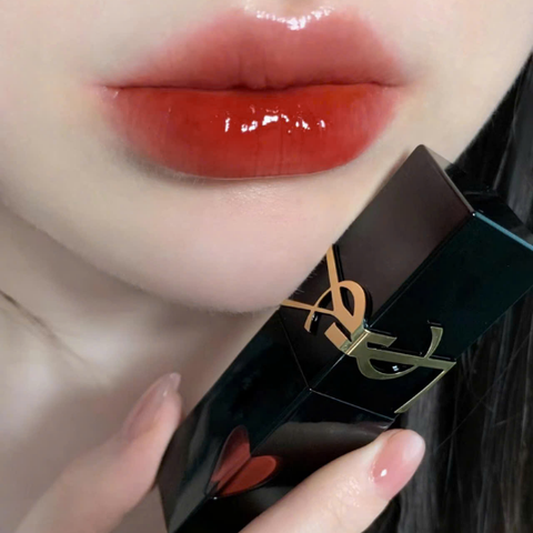 Yves Saint Laurent Pur Couture Vinyl Cream Lip Stain