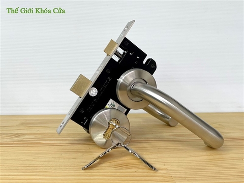 Khóa Inox 304 Phân Thể Huy Hoàng PTSS-5838