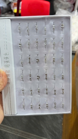 Hộp 36 nhẫn