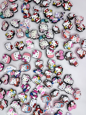 Túi Khoảng 50 Charm Gắn Dép Kitty RCCHARM2280