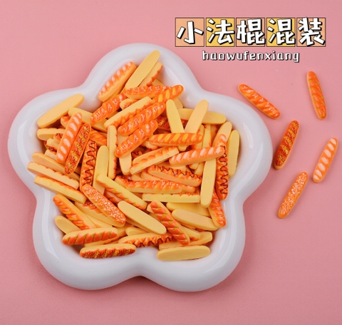 Set Charm Bánh Mì (Khoảng 100c) RCCHARM296
