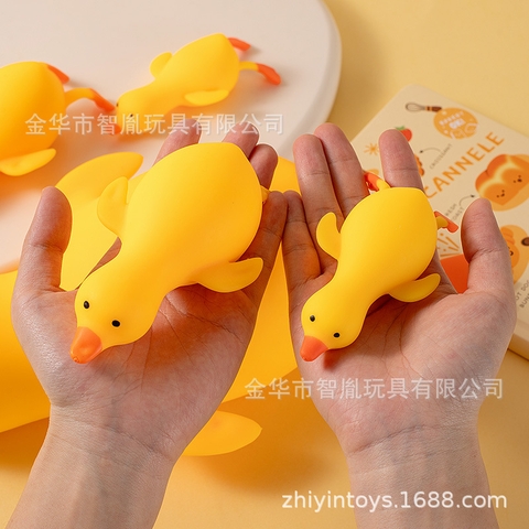 Squishy Vịt Vàng RC4312
