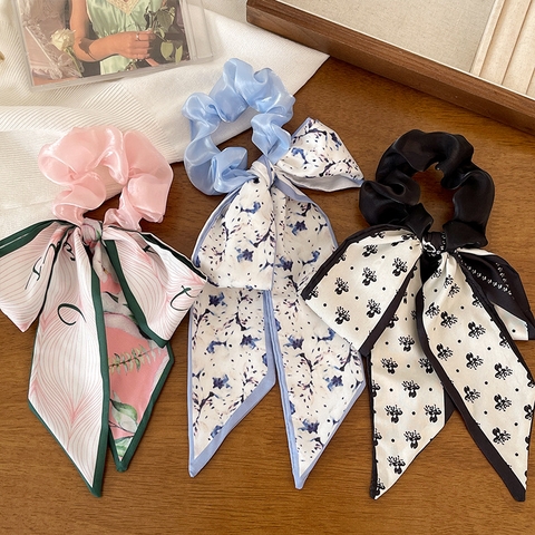 Cột Tóc Nơ RC2413