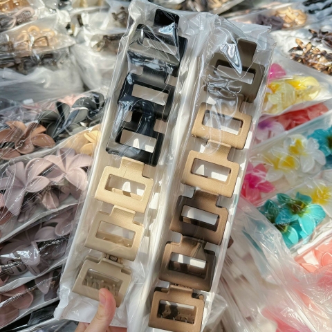 Set 12 Kẹp Nhựa RC1668