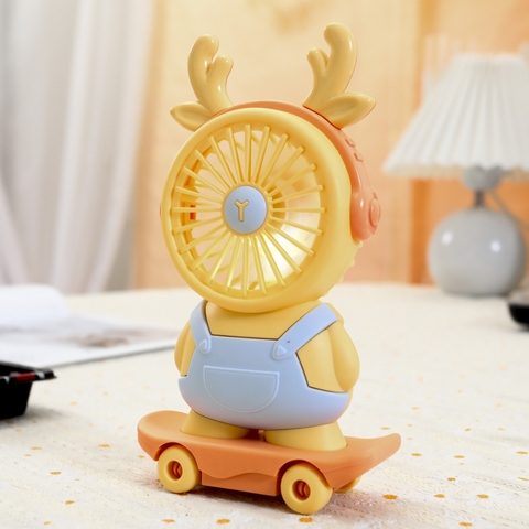 Quạt Sạc Con Nai NT172