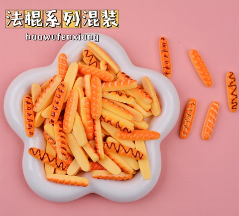 Set Charm Bánh Mì (Khoảng 100c) RCCHARM296