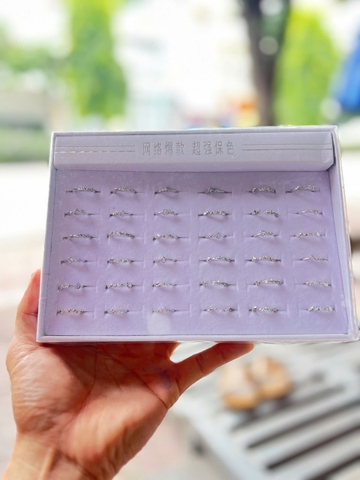 Hộp 36 Nhẫn Titan ND01849