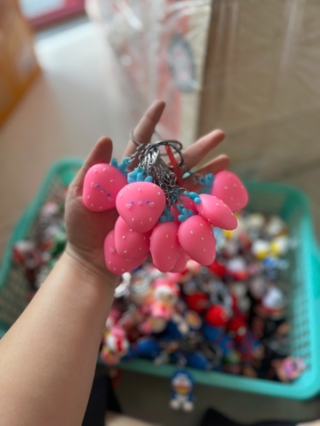 Móc Khóa Dẽo - Giao Ngẫu Nhiên Mix Mẫu ND01135