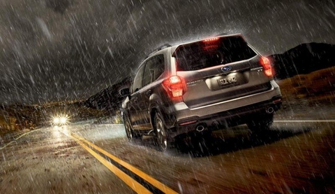 5 sự cố thường xảy ra khi lái ô tô dưới trời mưa